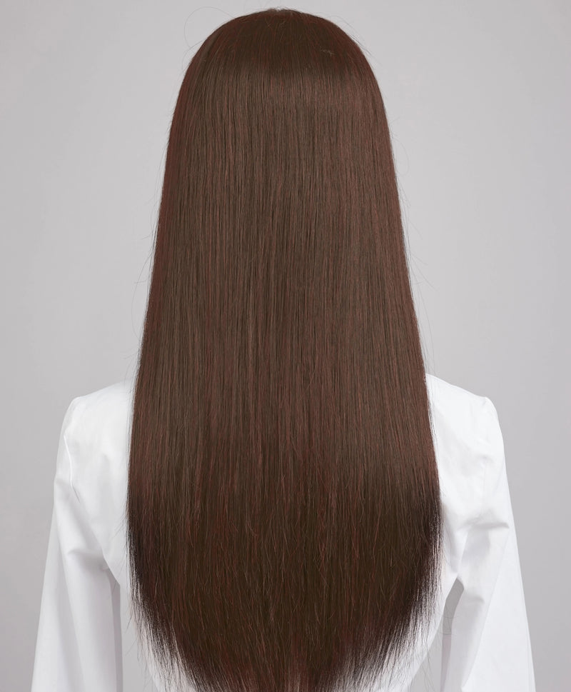 Perruque en cheveux humains avec top en soie et aspect cuir chevelu naturel