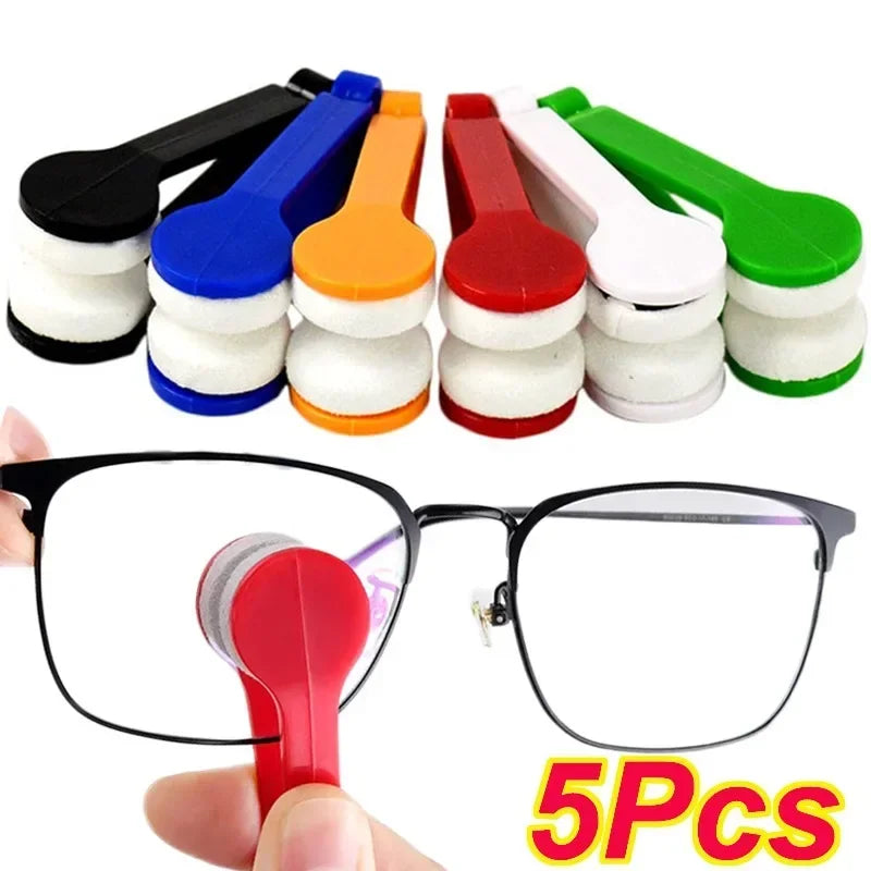 Five pieces of portable double-sided glasses cleaning brushes with microfiber pads shown next to a pair of eyeglasses.