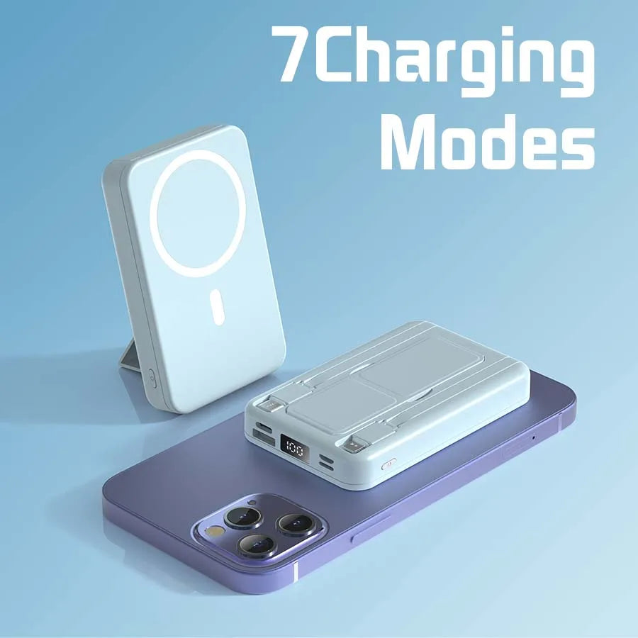 Eine weiße tragbare magnetische kabellose Powerbank liegt auf einer lila Ladematte.