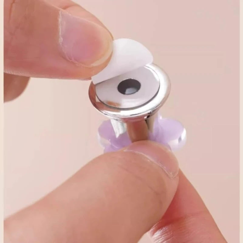 Flower-Shaped Bathroom Flush Button Helper
