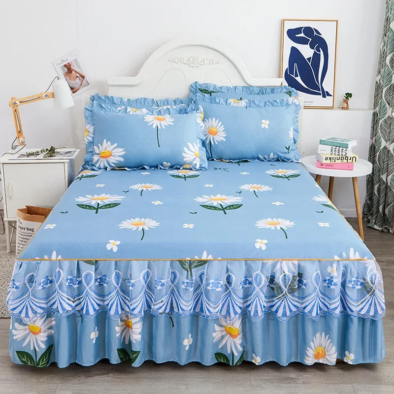 Lace-Trimmed Bed Skirt with Printed Design