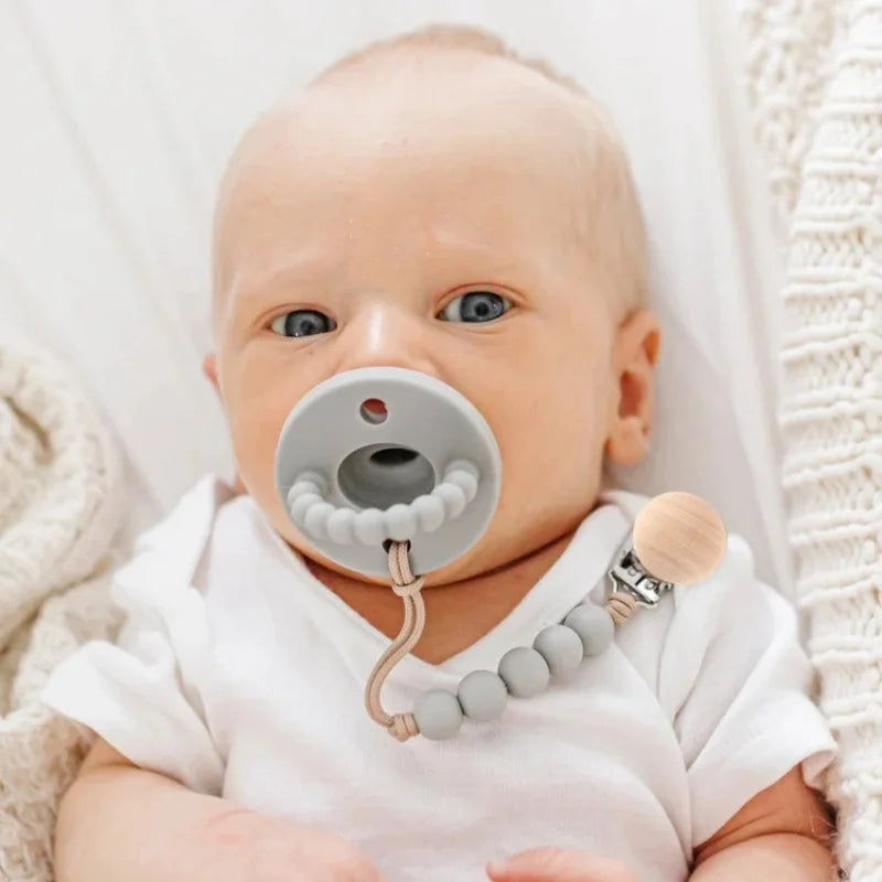 Silicone Baby Pacifier Clip with Wooden Beads