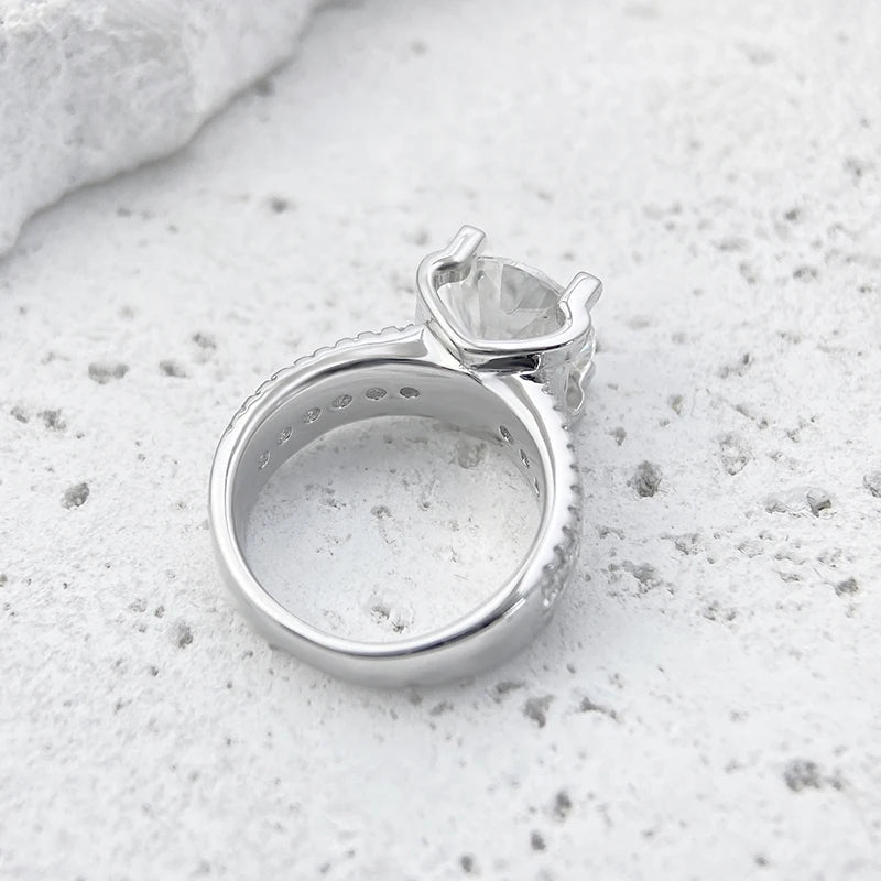 Brilliant Moissanite Engagement Rings