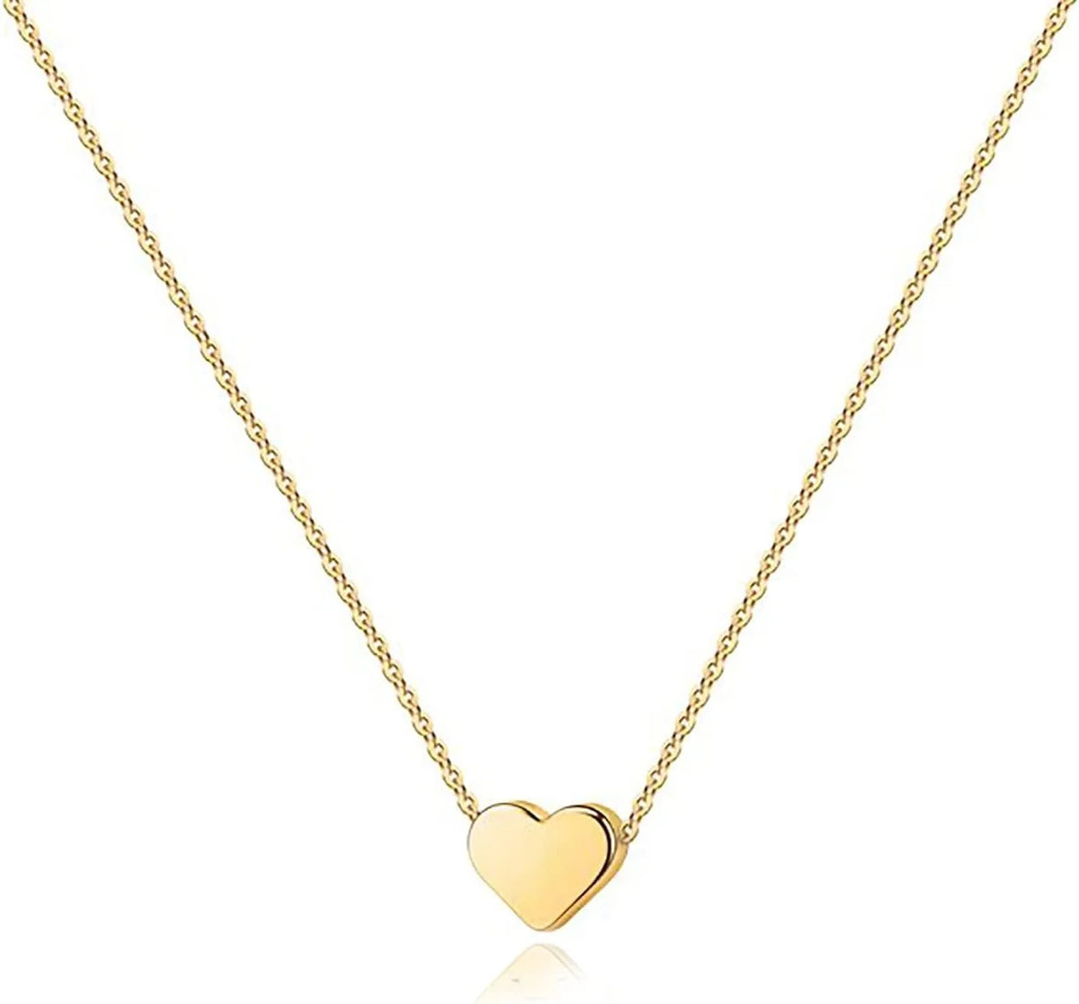 Collier délicat en or avec un petit pendentif en forme de cœur.