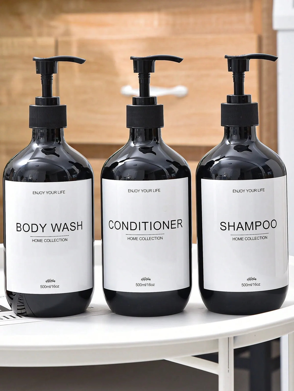 Refillable Shampoo & Body Wash Dispenser Bottle with Pump (500ml)