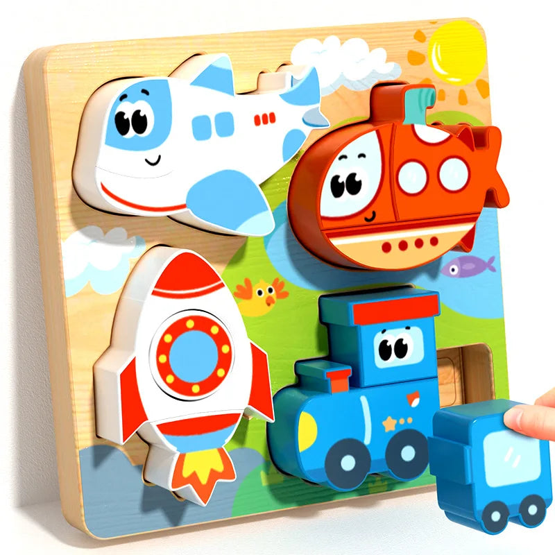 Blocs de construction Montessori en bois avec des véhicules colorés comme un avion, un sous-marin et une fusée.