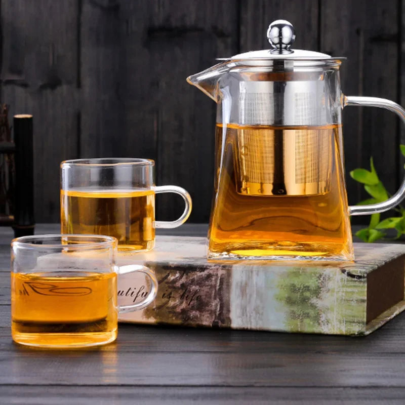 Clear Glass Teapot with Built-In Infuser