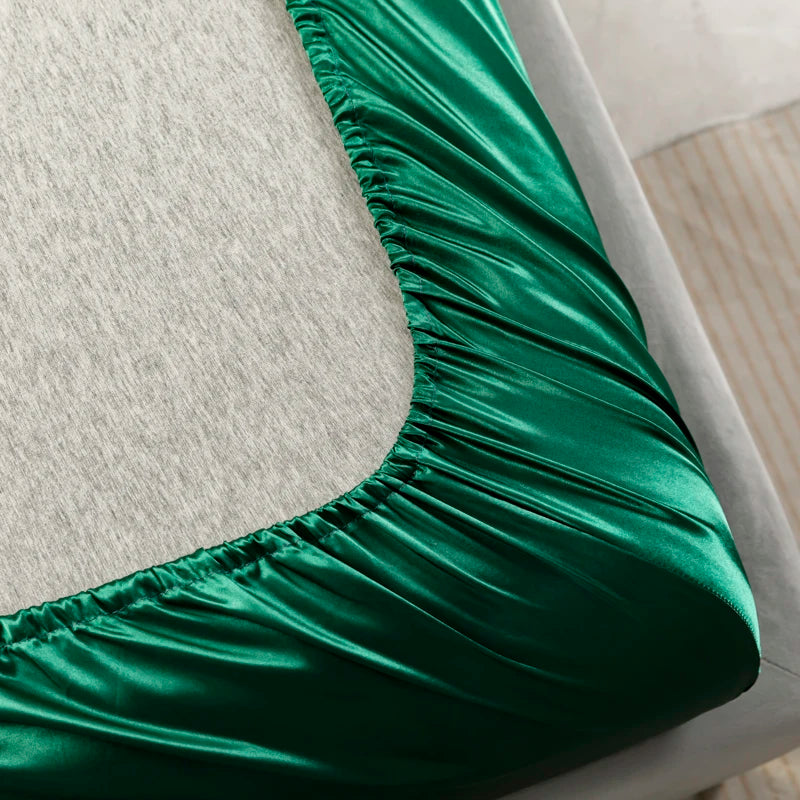 Luxury Satin Bedding Set with Fitted Sheet and Pillowcases