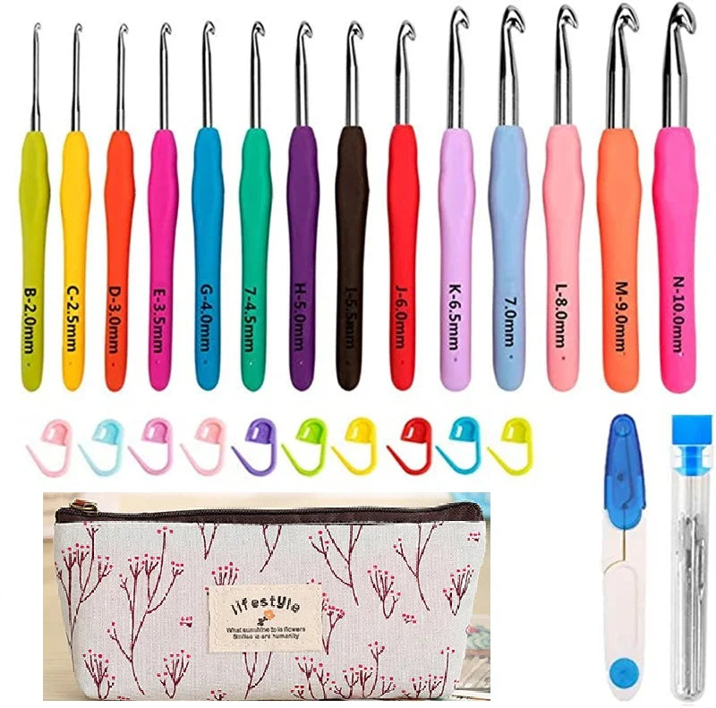 Ergonomic crochet hook set with 14 sizes in a storage case for crafting