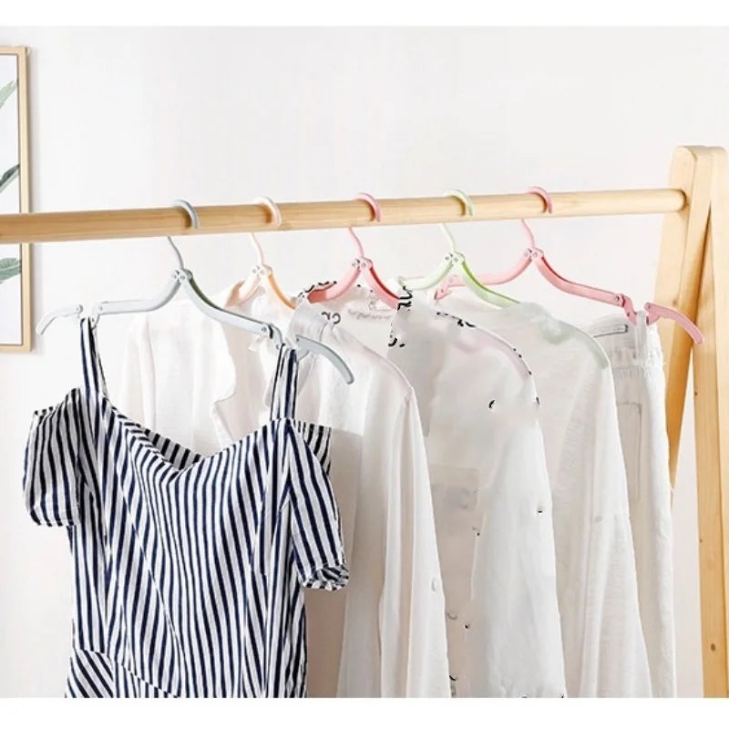 Foldable Travel Clothes Hanger with Anti-Slip Design