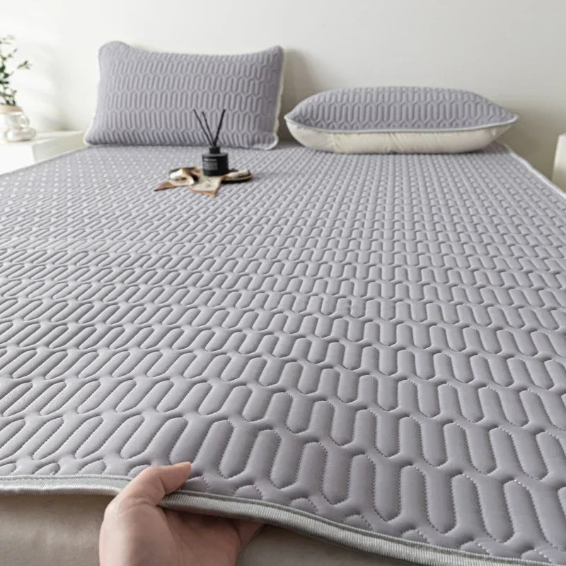 Cooling Ice Silk Bed Sheet Set with Latex Quilted Cover