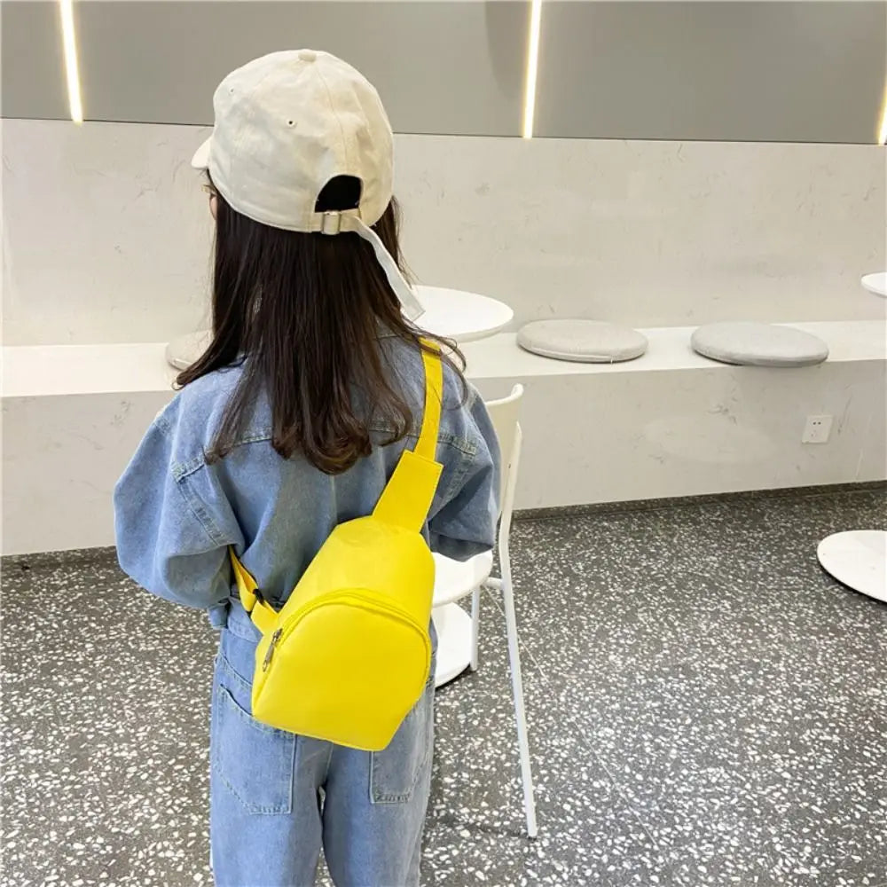 Kids' Crossbody Chest Bag – Lightweight Nylon Pouch for Daily Adventures