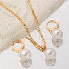 Ensemble de bijoux pendentif en perles dorées vintage