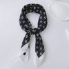 Eleganter Paisley-Seidenschal