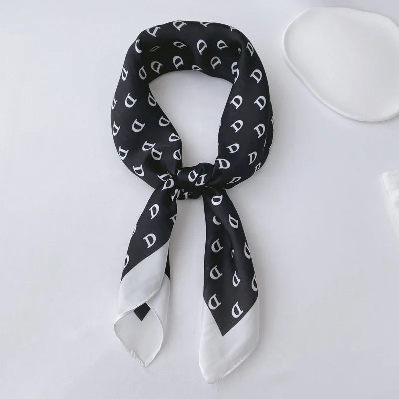 Eleganter Paisley-Seidenschal