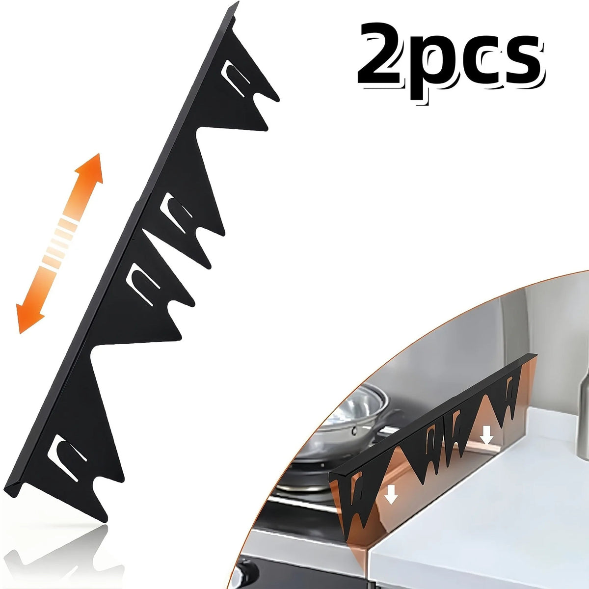 Zwei schwarze Metallherdabdeckungen mit spitz zulaufenden Kanten vor einem Edelstahlkochfeld.