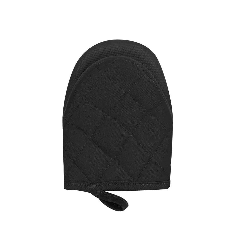 Black quilted heat-resistant silicone oven mitts with a non-slip grip