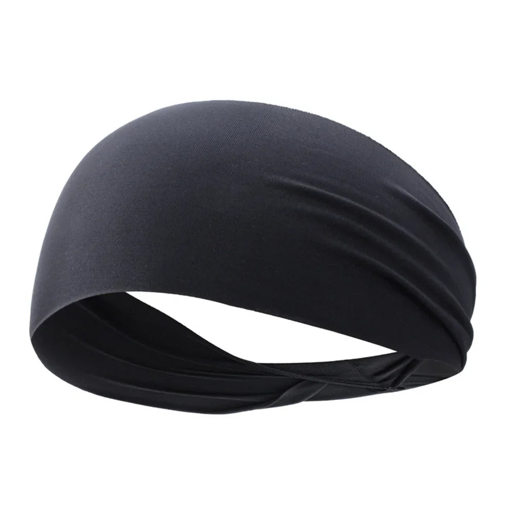 Diadema deportiva negra de secado rápido, vista de lado.