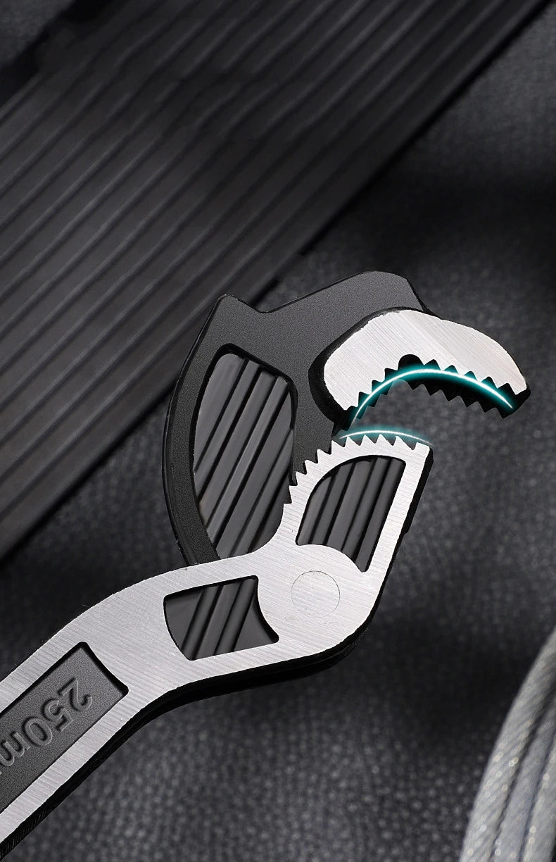 Self-Locking Adjustable Wrench with Quick-Release Mechanism