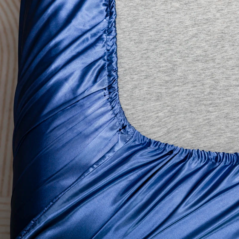 Luxury Satin Bedding Set with Fitted Sheet and Pillowcases