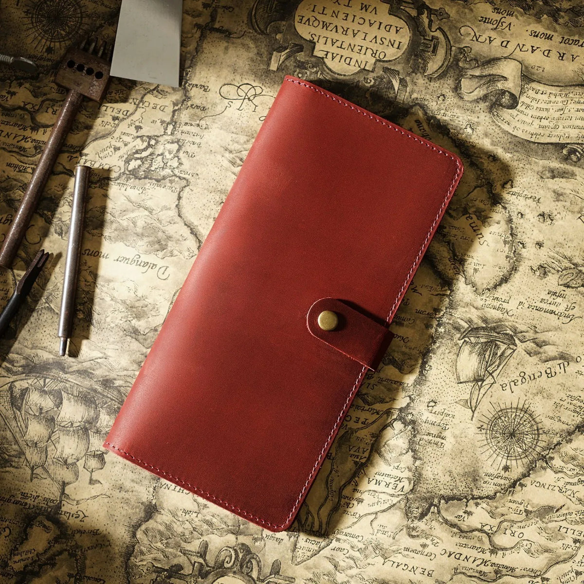 Vintage Leather Long Bifold Wallet with Snap Closure