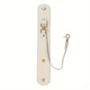 Beige Vintage-Lederhandschuhriemen und Handtuchhalter mit Messing-Hardware.