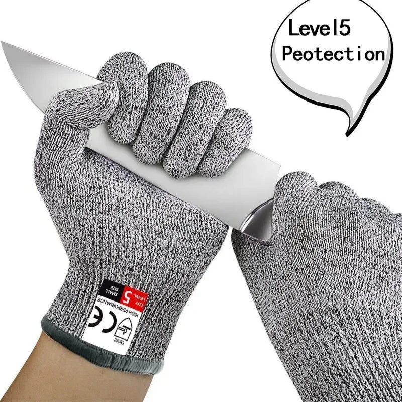 A hand wearing a gray cut-resistant work glove is holding a silver knife, with text indicating Level 5 protection.