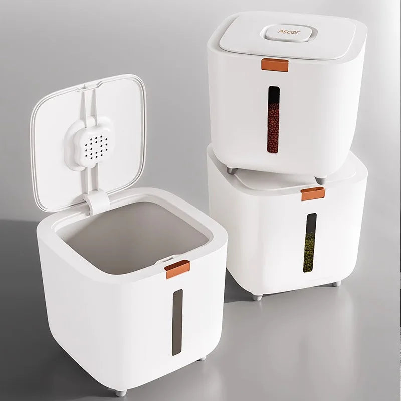 Airtight Rice Storage Container with Double Silicone Seal and Recessed Latch