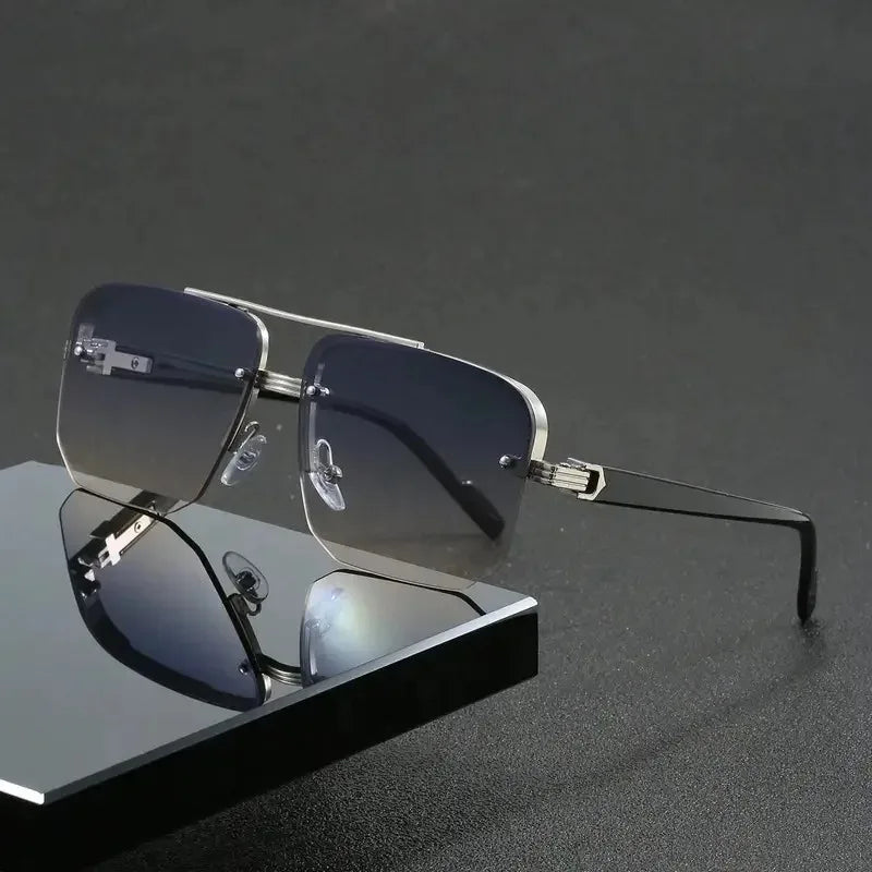 Classic Aviator Sunglasses with UV400 Protection