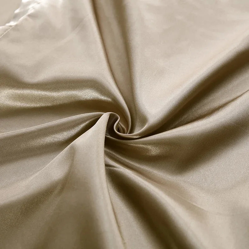 Luxuriöses Satin-Bettwäsche-Set mit Bettbezug
