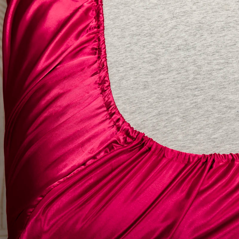 Luxury Satin Bedding Set with Fitted Sheet and Pillowcases
