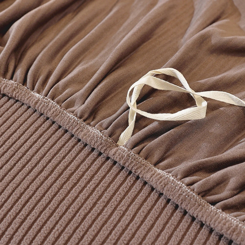 Stretch-Sofa-Bezug mit elastischem Saum