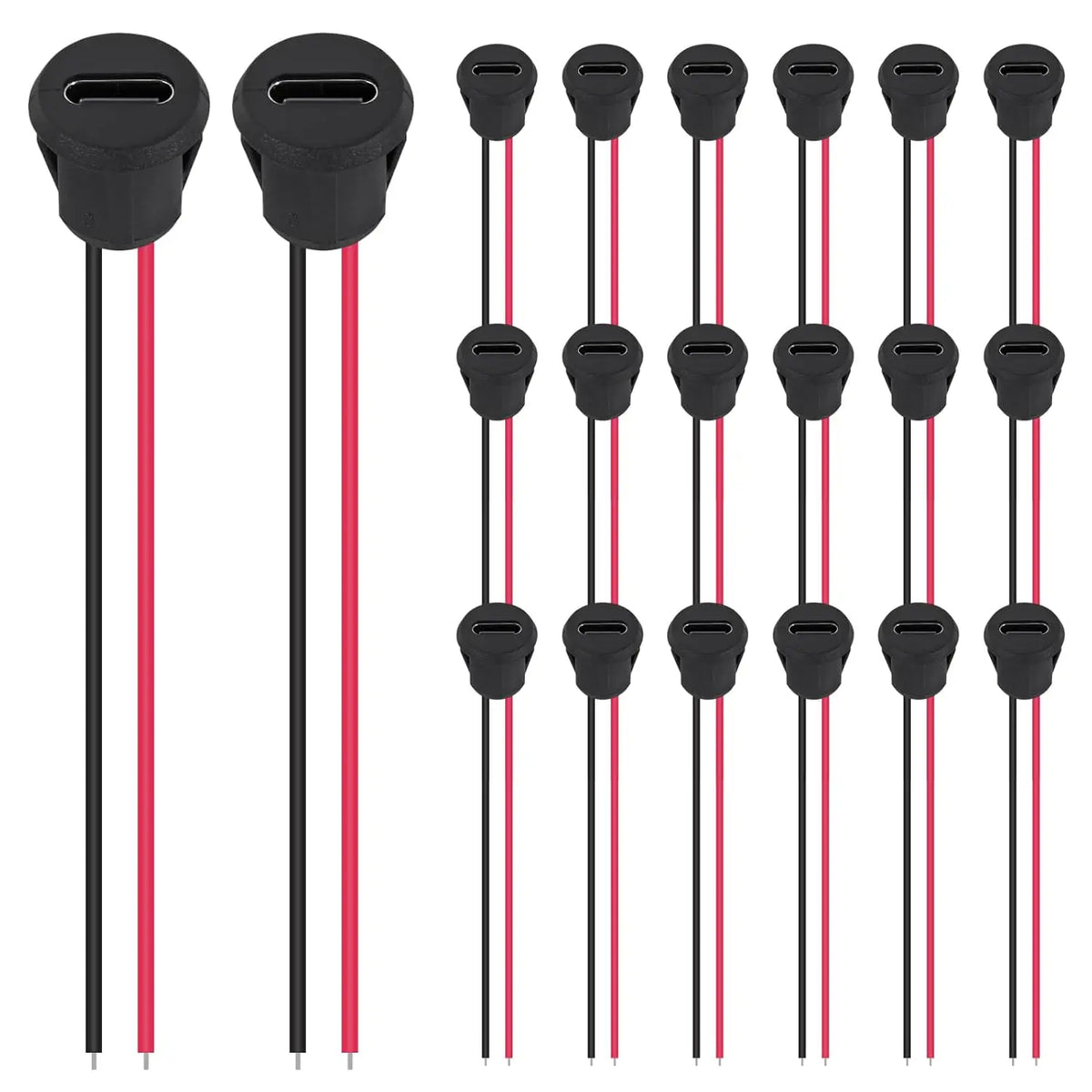 Ein Satz schwarzer und roter USB-C Ladekabeladapter mit langen Kabeln.