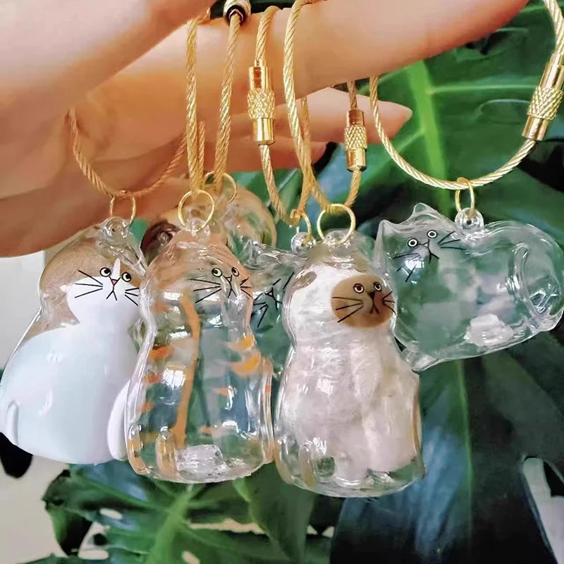 Pet Fur Memory Keychain with Cat-Shaped Capsule