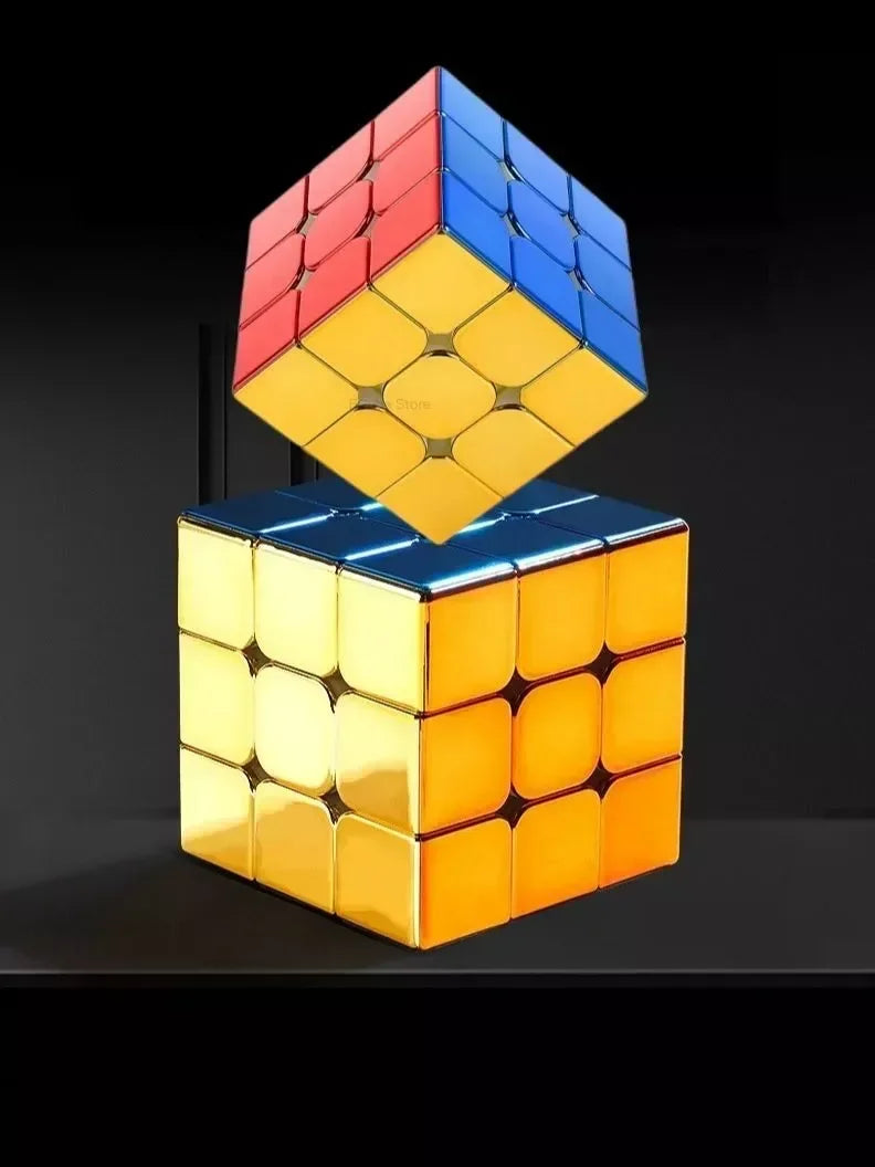 A magnetic speed cube with a mirror finish, featuring three stacked cubes in red, blue, and yellow.
