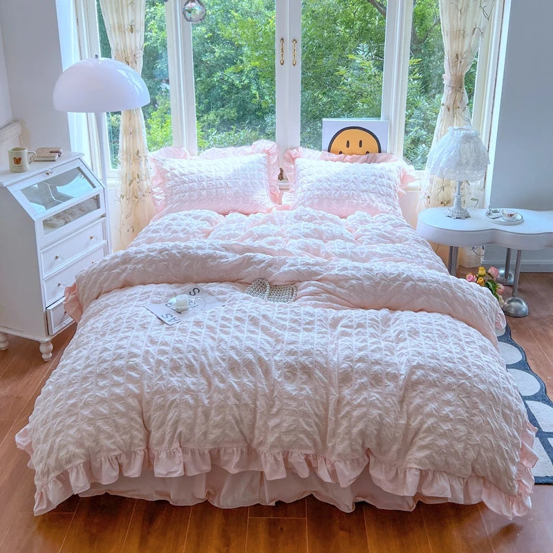Seersucker Duvet Cover Set with Lace Trim