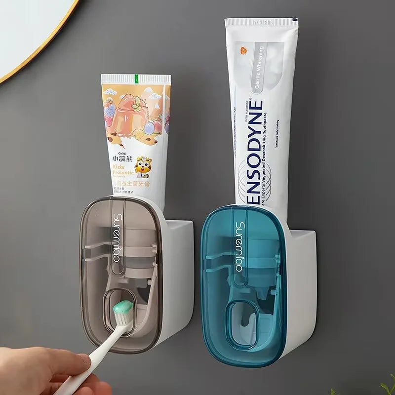 Wandhalter für Zahnbürsten mit automatischer Paste-Dispenser