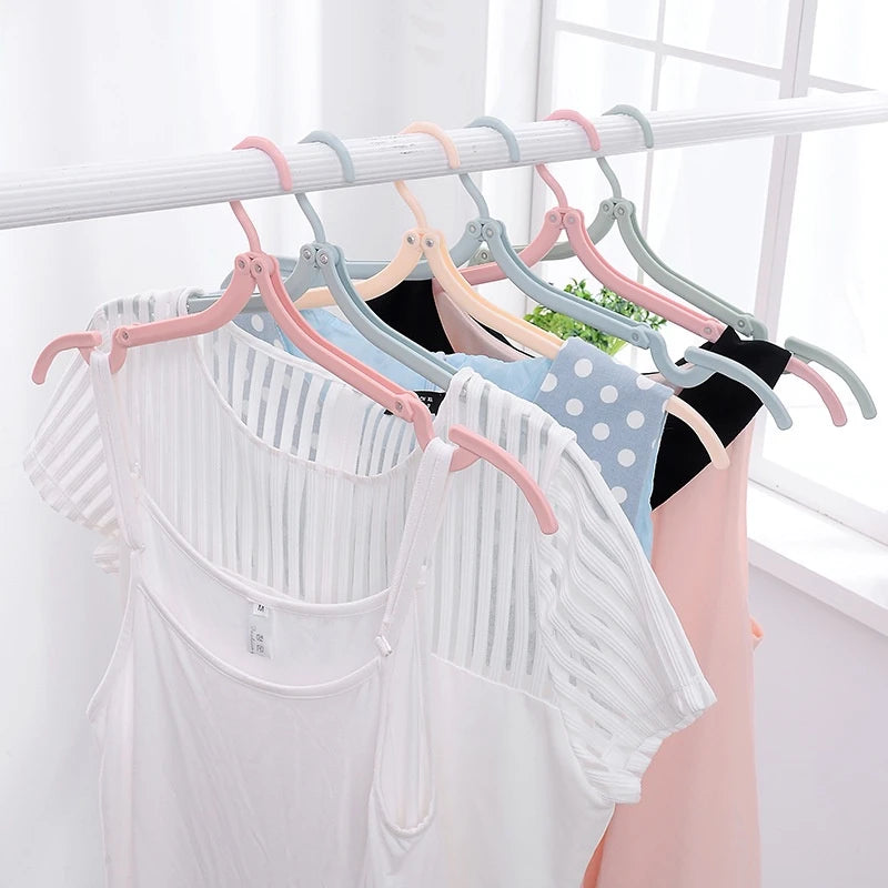 Foldable Travel Clothes Hanger with Anti-Slip Design