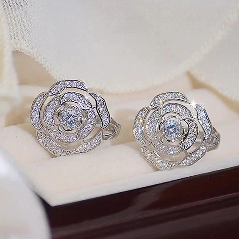 Boucles d'oreilles en zircon cubique géométriques