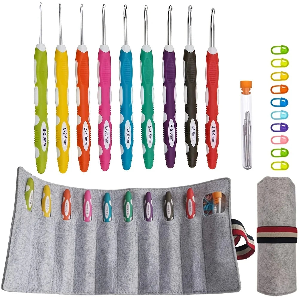 Ergonomic Crochet Hook Set with Felt Storage Roll