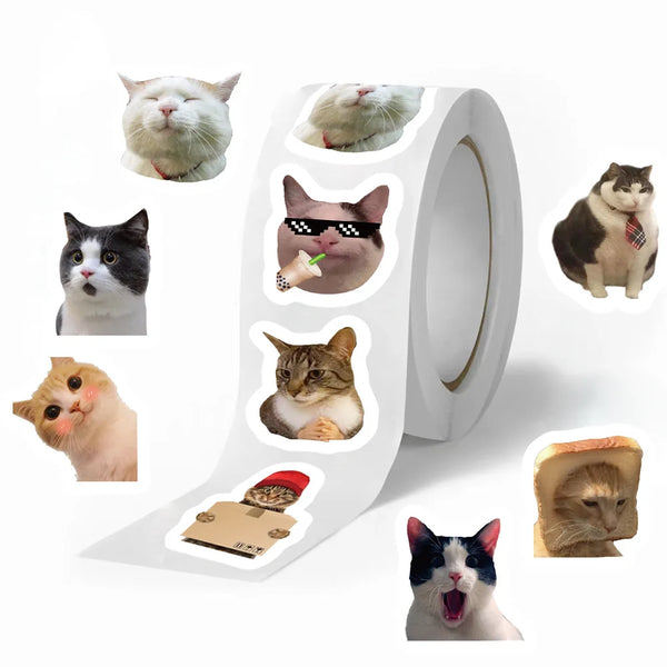 Un rouleau d'autocollants de gratte-ciels de chats amusants avec diverses chats et expressions humoristiques.