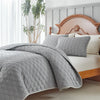 Lightweight Quilted Bedspread Set with Cloud Pattern