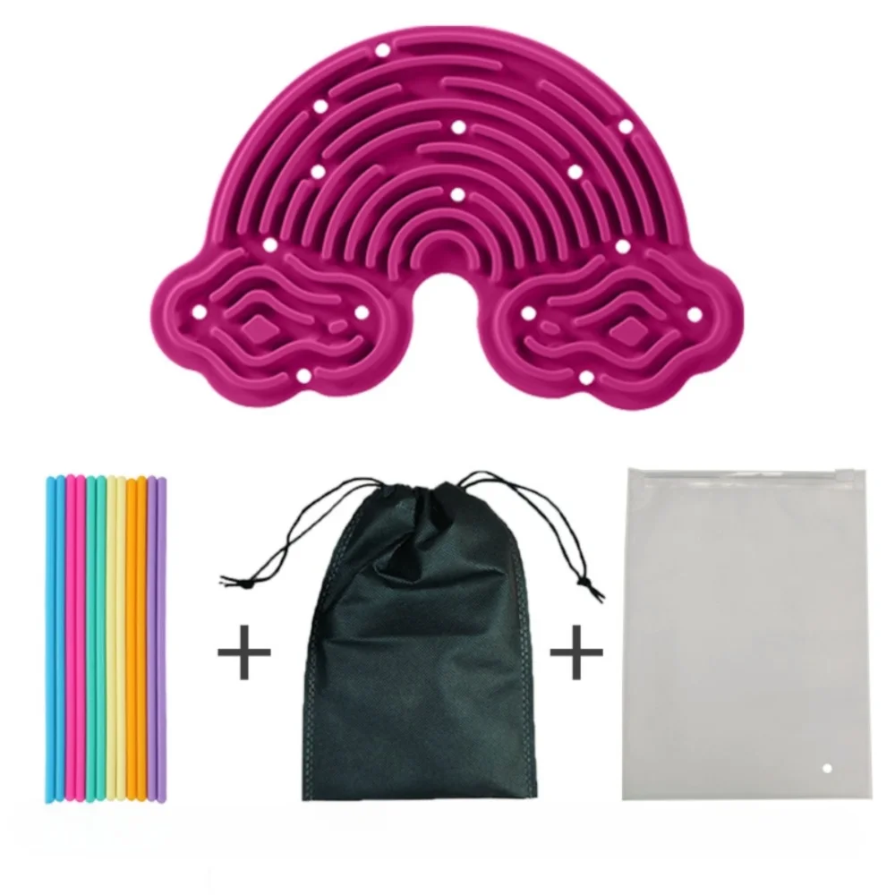 Rosa, doppelseitiges Silikon-Fidget-Board mit 12 Schnüren, schwarzem Aufzugssack und weißer Tasche.