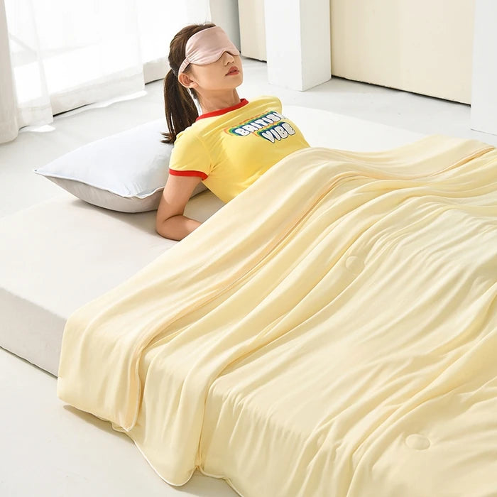 Ice Silk Cooling Blanket