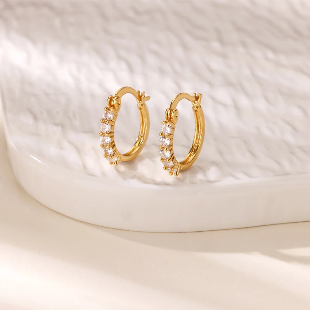 Boucles d'oreilles créoles en zircon cubique ton or