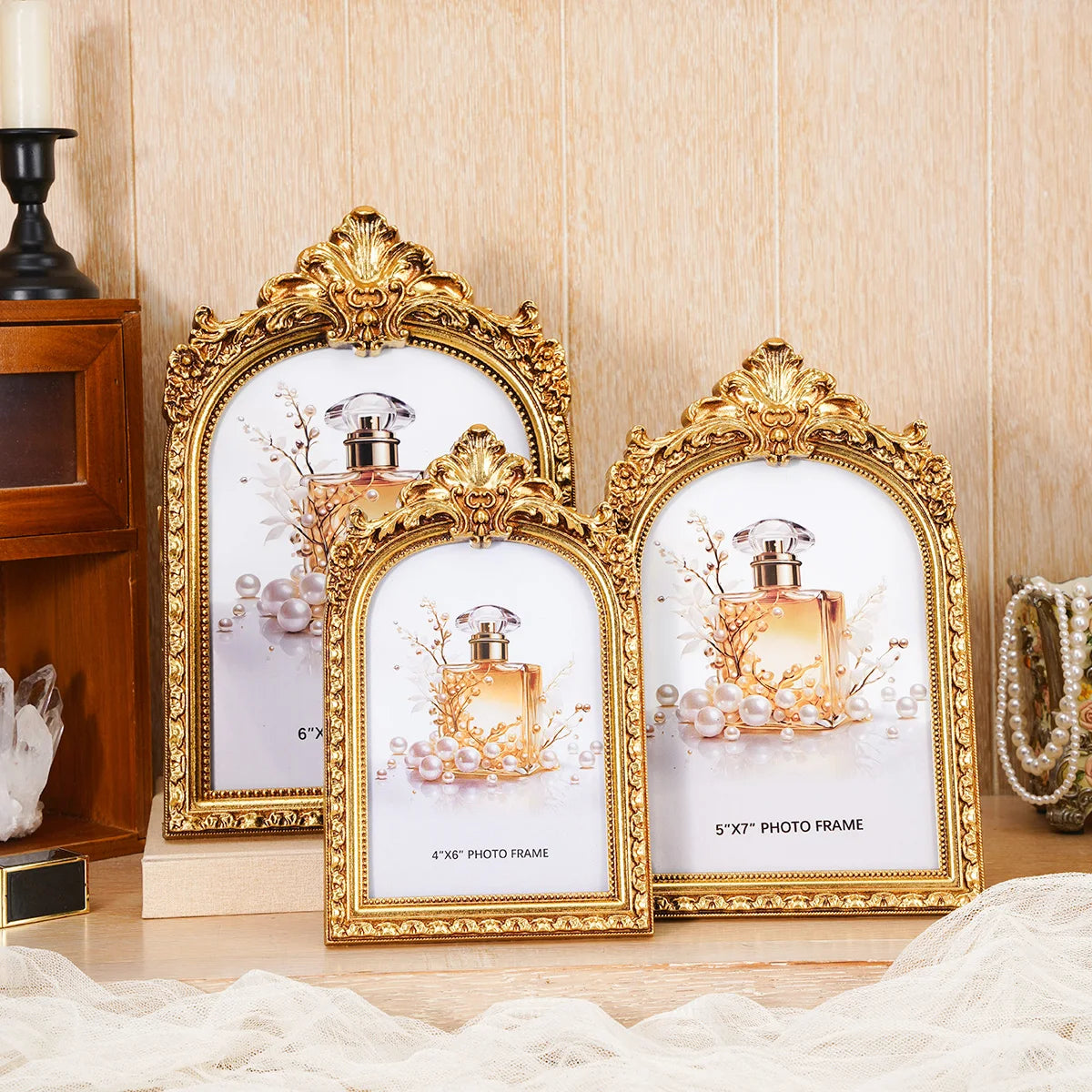 European Retro Arch Photo Frame with Golden Lace Design