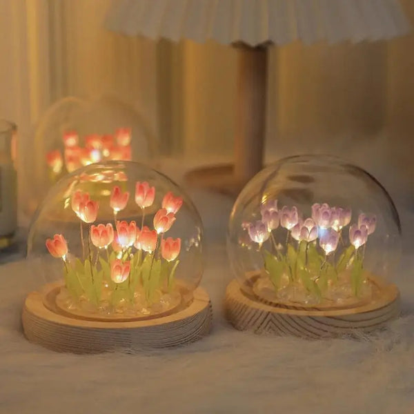 Tulpen-LED-Nachtlicht mit Glaskuppel
