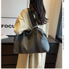 Versatile Large-Capacity Travel Duffel Bag with Water-Resistant Oxford Fabric