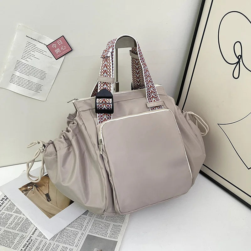 Versatile Nylon Shoulder Bag with Large Capacity