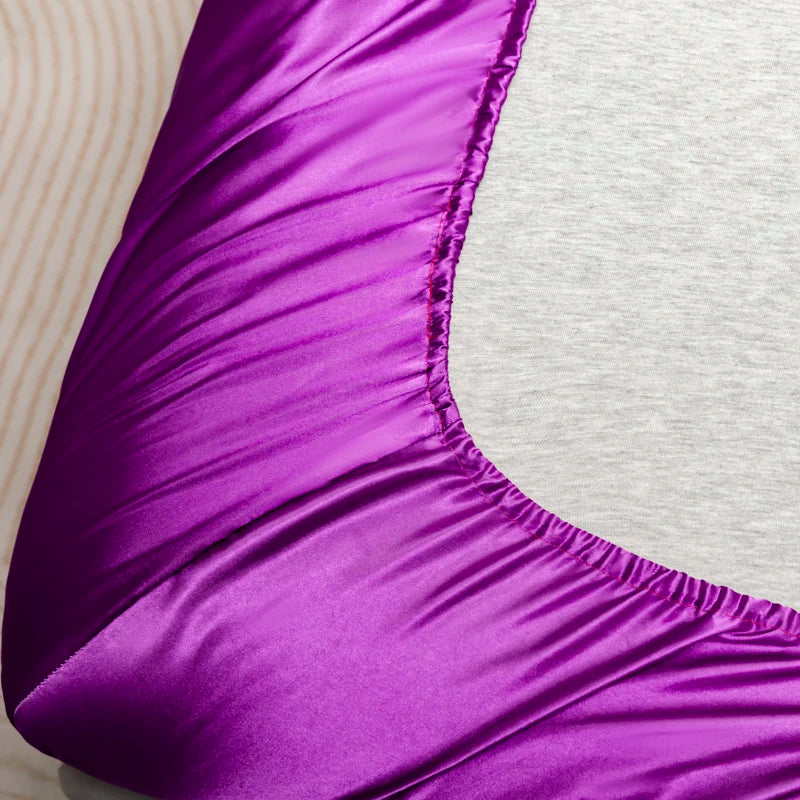 Luxury Satin Bedding Set with Fitted Sheet and Pillowcases
